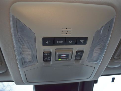 Used 2023 Toyota RAV4 Limited image 22