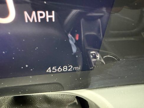 Used 2024 Buick Encore GX Sport Touring FWD image 15