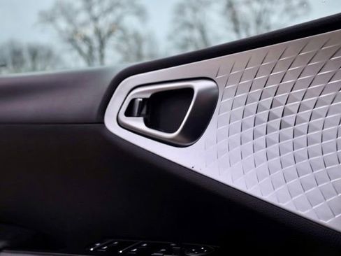 Used 2022 Kia Soul LX image 22