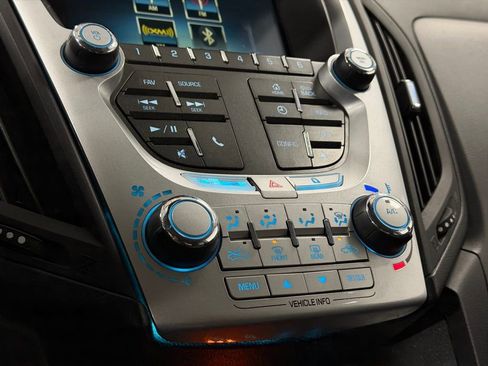 Used 2014 Chevrolet Equinox LT w/ Driver Convenience Package image 18