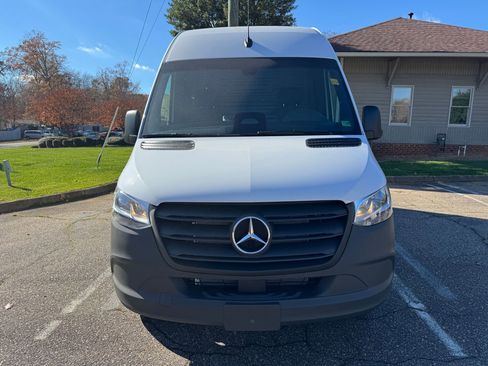 New 2026 Mercedes-Benz Sprinter 2500 image 2