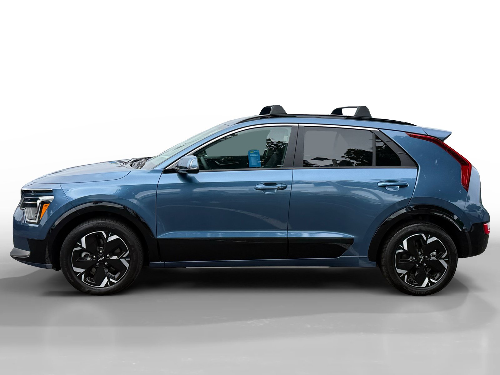 Used 2024 Kia Niro Wind FWD image 2