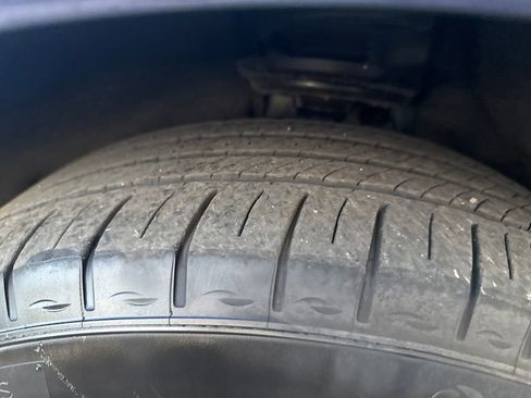 Used 2025 Cadillac XT6 Premium Luxury image 29