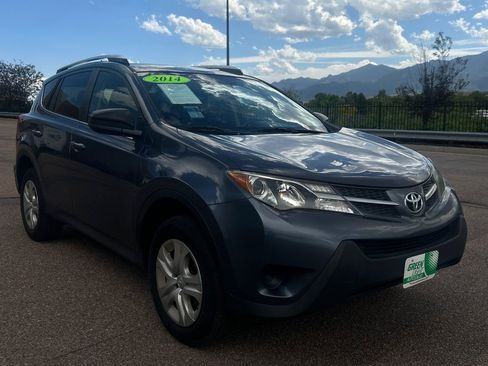 Used 2014 Toyota RAV4 LE AWD/4WD image 18
