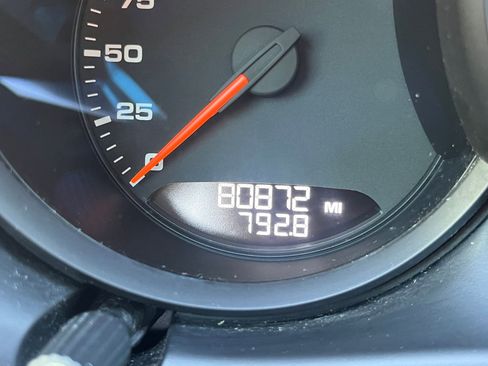 Used 2016 Porsche Macan Turbo image 21