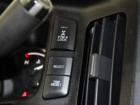 Used 2014 Honda Ridgeline Sport image 26