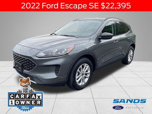 Used 2022 Ford Escape SE w/ Convenience Package AWD/4WD image 1