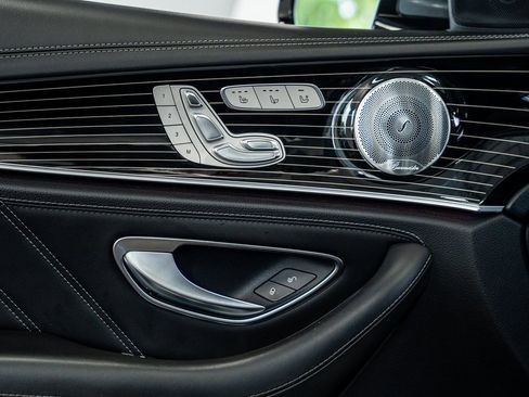 Used 2019 Mercedes-Benz E 63 AMG S image 32