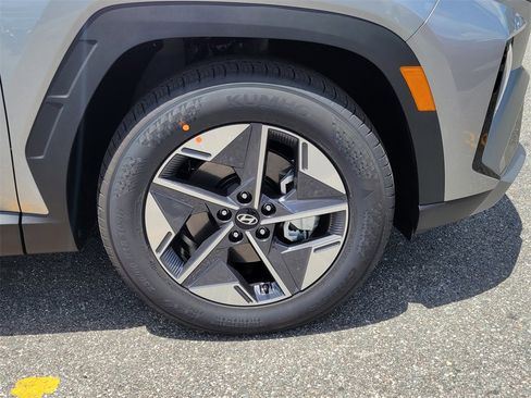 New 2025 Hyundai Tucson SEL image 3
