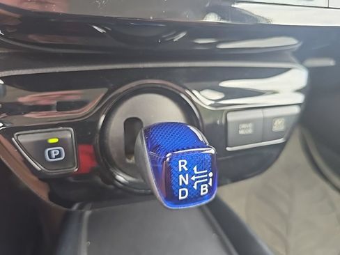 Used 2019 Toyota Prius LE FWD image 16