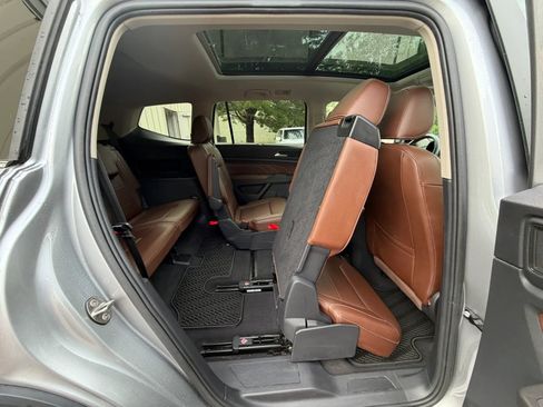 Used 2022 Volkswagen Atlas SEL AWD/4WD image 24
