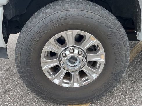Used 2019 Ford F250 XL w/ STX Appearance Package AWD/4WD image 13