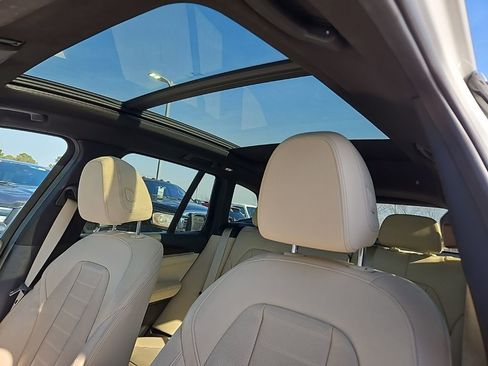 Used 2018 BMW X3 xDrive30i image 16