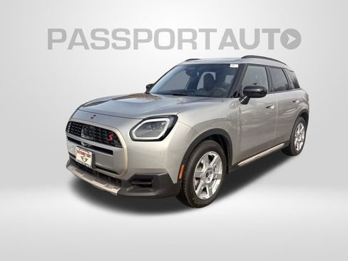 Used 2025 MINI Cooper Countryman S image 1