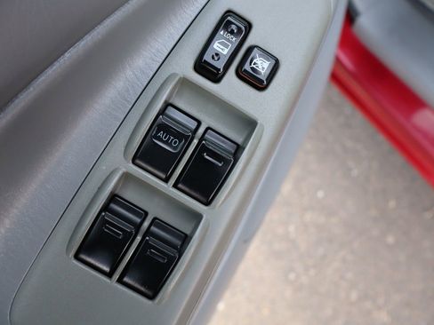 Used 2005 Toyota Tacoma 4x4 Double Cab image 28