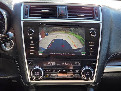Used 2018 Subaru Outback 2.5i Limited AWD/4WD image 16