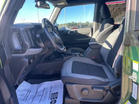 Used 2023 Ford Bronco Big Bend image 11