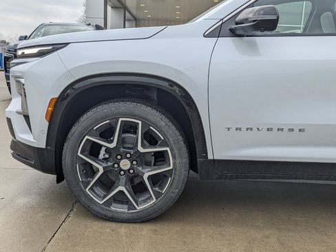 New 2026 Chevrolet Traverse High Country w/ LPO, Floor Liner Package image 10