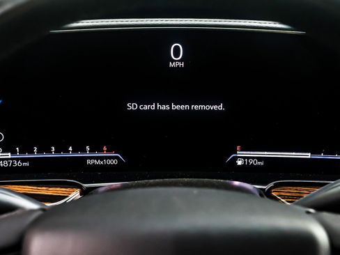 Used 2024 Cadillac Escalade ESV Luxury image 19