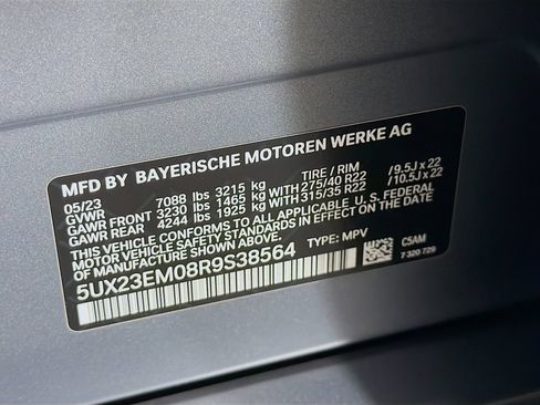 Certified 2024 BMW X7 xDrive40i w/ M Sport Package AWD/4WD image 35