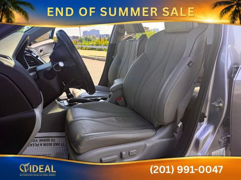 Used 2020 Acura ILX FWD image 13
