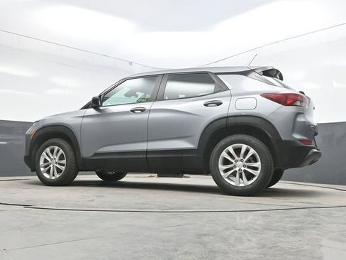 Used 2023 Chevrolet TrailBlazer LS AWD/4WD image 34