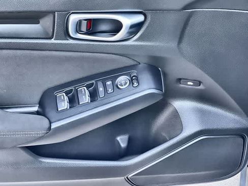 Certified 2025 Honda Civic Sport image 30
