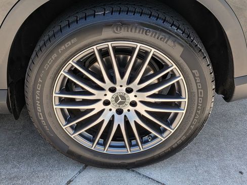 Used 2023 Mercedes-Benz GLC 300 image 27