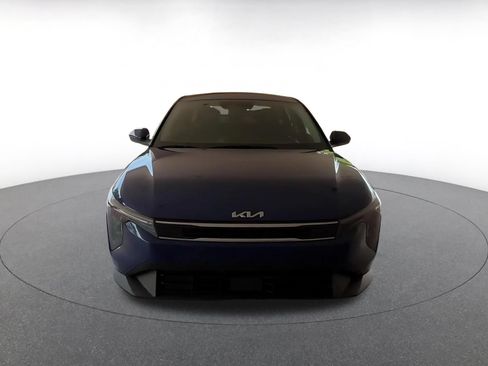 Used 2025 Kia K4 FWD image 10