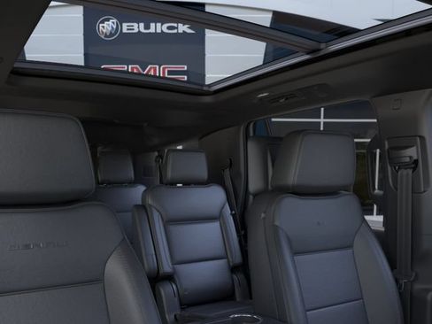 New 2026 GMC Yukon Denali w/ Denali Reserve Package AWD/4WD image 24
