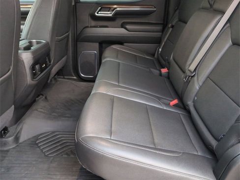 Used 2024 Chevrolet Silverado 1500 LT Trail Boss w/ Convenience Package II image 24