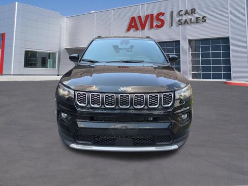 Used 2025 Jeep Compass Limited AWD/4WD image 2