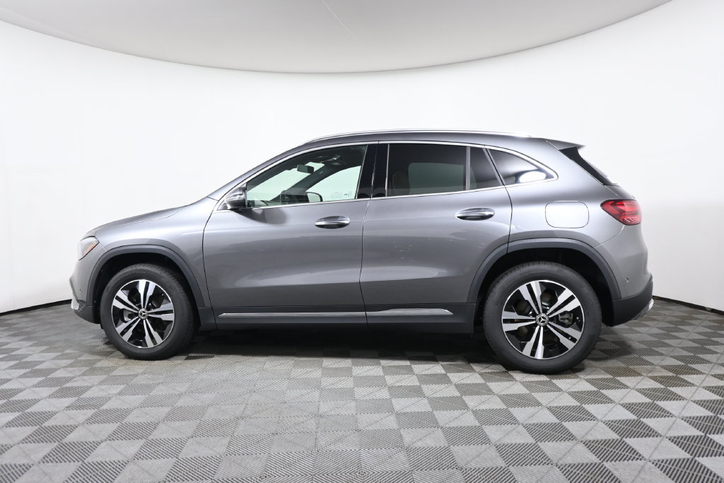 Used 2026 Mercedes-Benz GLA 250 4MATIC image 2