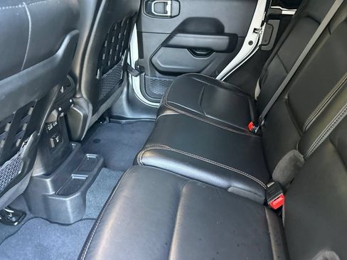 Used 2023 Jeep Wrangler Unlimited Rubicon 392 AWD/4WD image 9