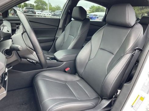 Used 2025 Honda Accord Sport image 25