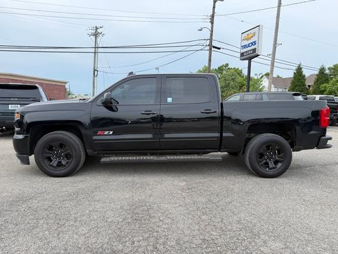 Used 2018 Chevrolet Silverado 1500 LTZ Z71 w/ LTZ Plus Package AWD/4WD image 3