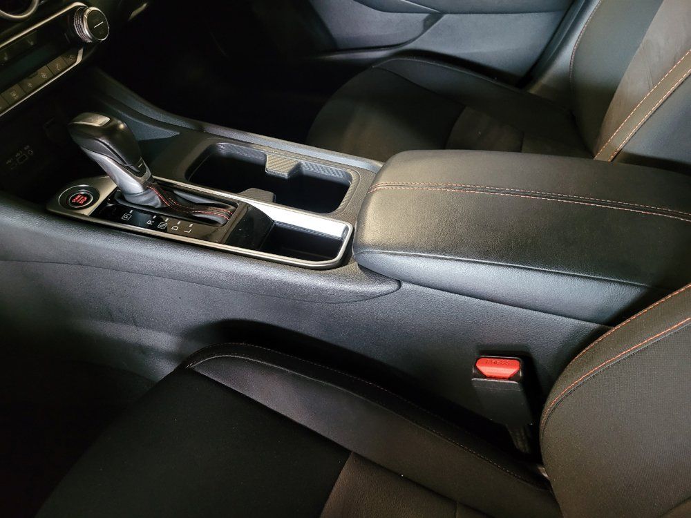 Used 2025 Nissan Sentra SR FWD image 26