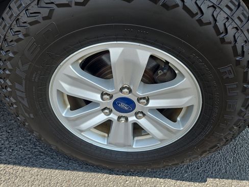 Used 2018 Ford F150 XLT image 7