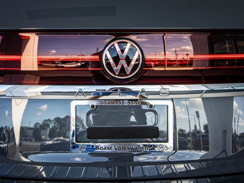 New 2026 Volkswagen Atlas SE image 15