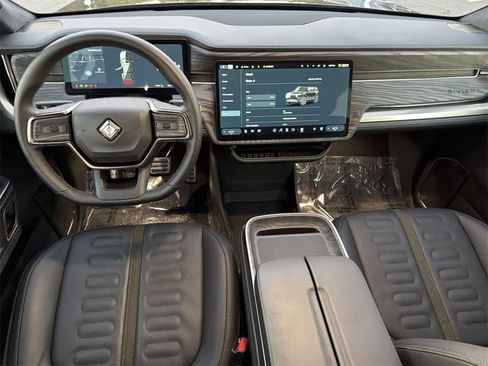 Used 2022 Rivian R1S Launch Edition image 10