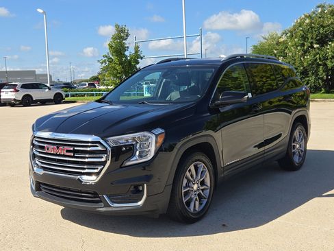 Used 2024 GMC Terrain SLT FWD image 9