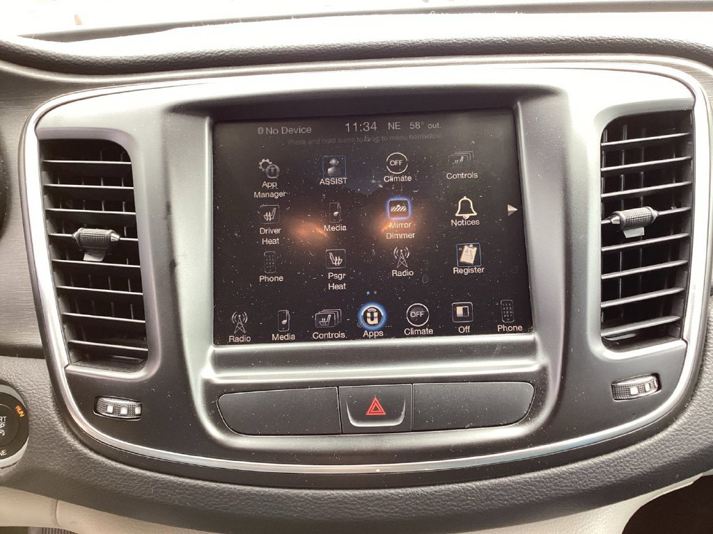 Used 2016 Chrysler 200 Limited w/ Anniversary Edition FWD image 21