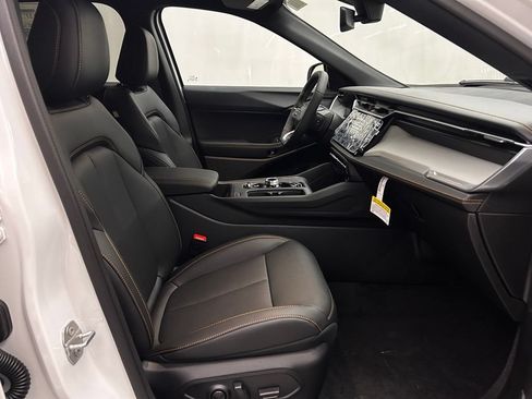 New 2026 Jeep Cherokee Limited AWD/4WD image 17