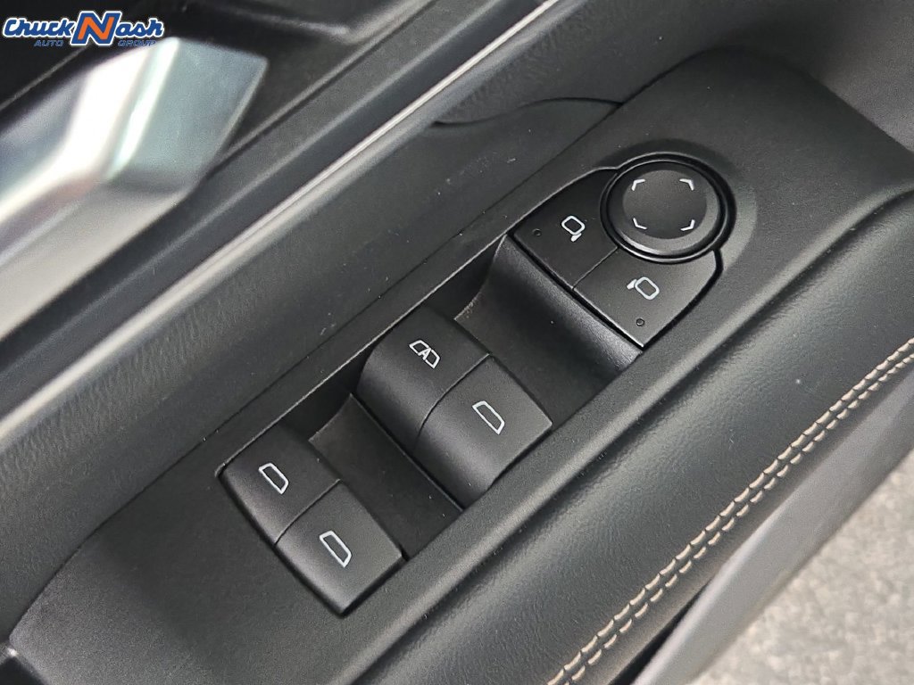 Used 2025 GMC Terrain Elevation AWD/4WD image 28
