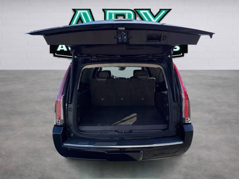 Used 2020 GMC Yukon XL Denali RWD image 6