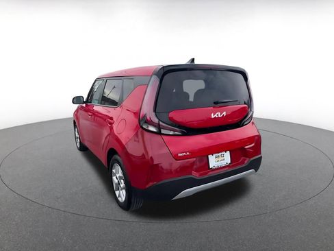 Used 2025 Kia Soul LX w/ LX Technology Package image 11