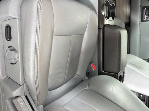 Used 2014 Ford F150 XLT w/ Equipment Group 302A Luxury AWD/4WD image 11