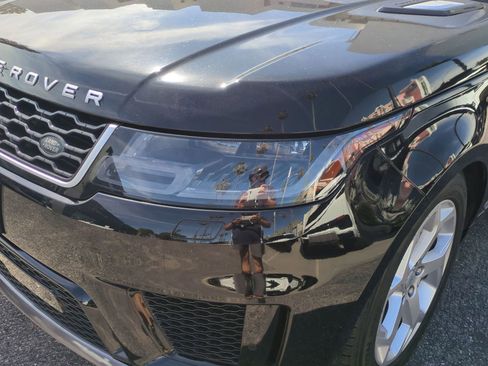 Used 2019 Land Rover Range Rover Sport HSE image 10