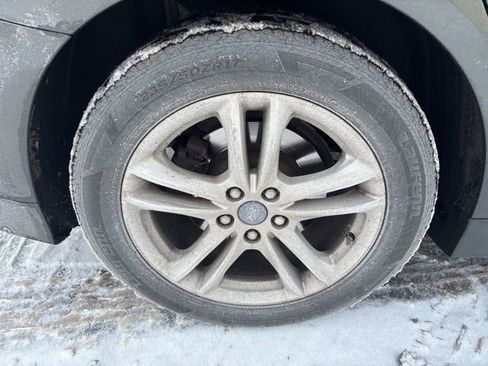 Used 2018 Ford Fusion SE w/ Fusion SE Technology Package image 8