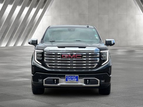 Used 2024 GMC Sierra 1500 Denali w/ Technology Package AWD/4WD image 8